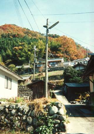 Fukunishi Home and studio at the top of the hill